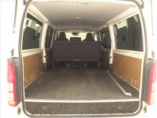Toyota HIACE VAN 2020 8272288-7