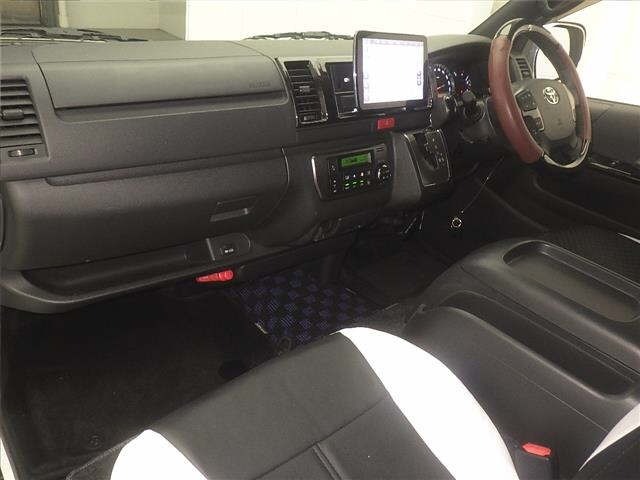 Toyota HIACE VAN 2019 8272293-4