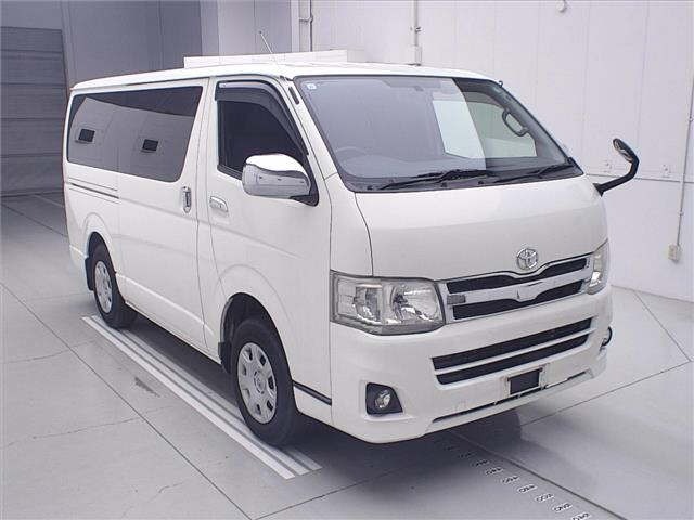Toyota HIACE VAN 2013 8272294-0