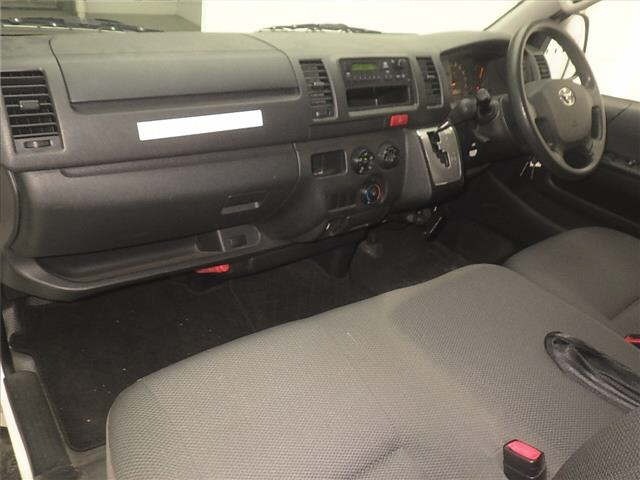 Toyota HIACE VAN 2016 8272296-4