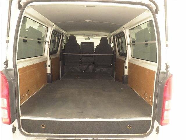 Toyota HIACE VAN 2016 8272296-7