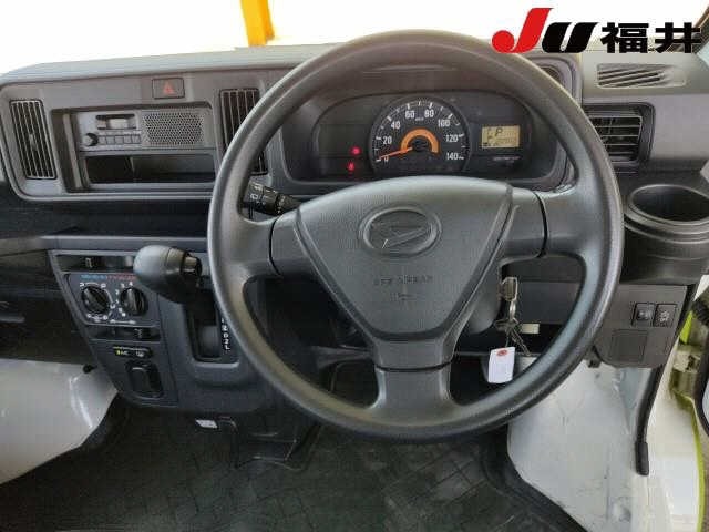 Daihatsu HIJET VAN 2020 8272183-4