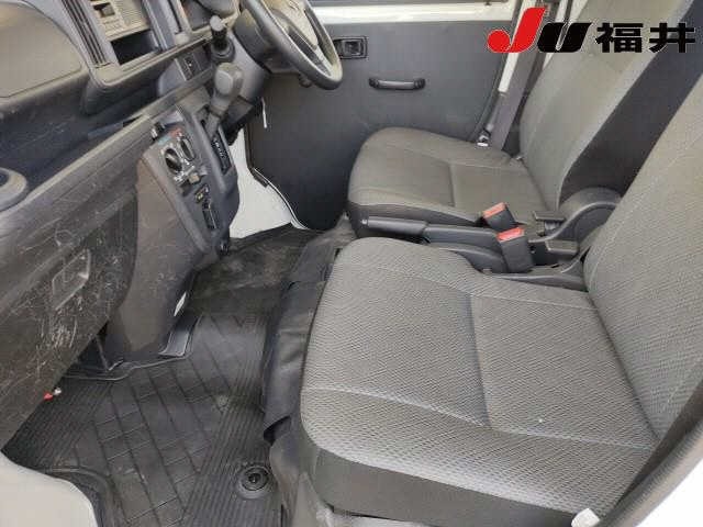 Daihatsu HIJET VAN 2020 8272183-5