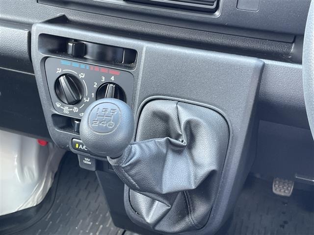 Daihatsu HIJET VAN 2022 8272189-5