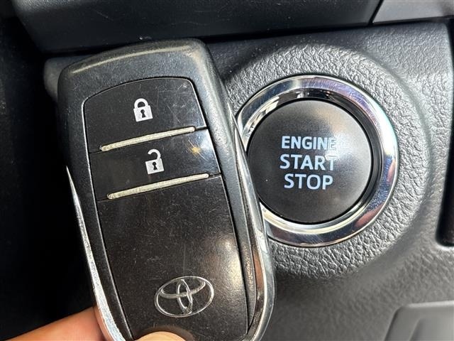 Toyota HILUX 2018 8269175-8