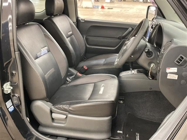 Suzuki JIMNY 2011 8269711-5
