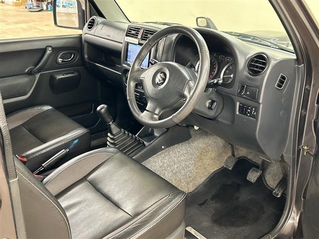 Suzuki JIMNY 2011 8269713-3