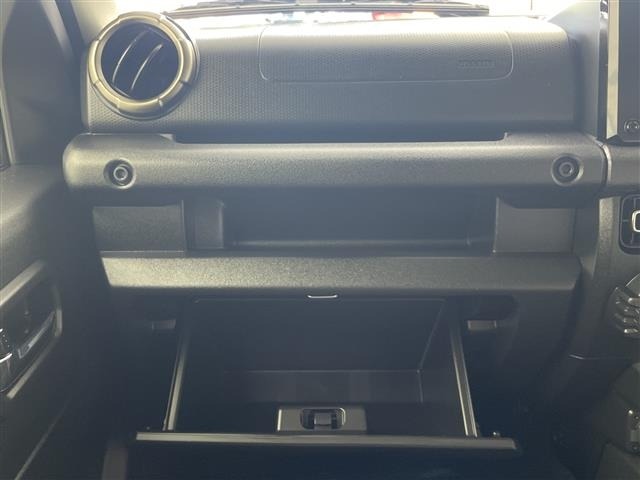 Suzuki JIMNY 2024 8269731-2