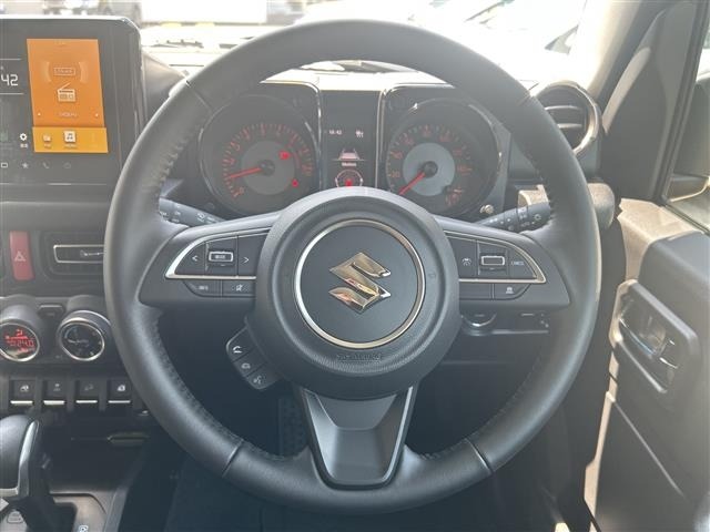 Suzuki JIMNY 2025 8269800-1