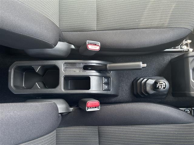 Suzuki JIMNY 2025 8269800-4