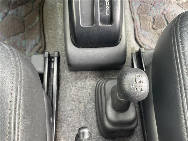 Suzuki JIMNY 2003 8269803-5