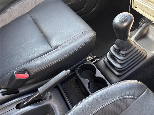 Suzuki JIMNY 2010 8269819-12
