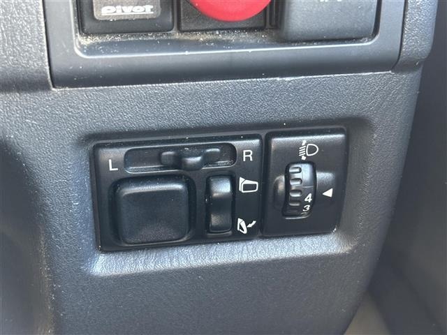 Suzuki JIMNY 2010 8269819-23