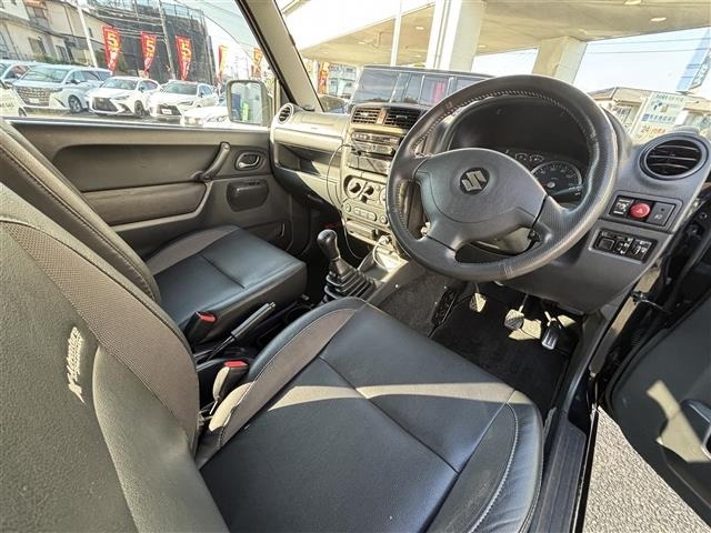 Suzuki JIMNY 2010 8269819-5
