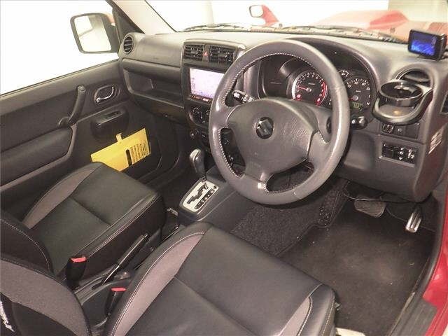 Suzuki JIMNY 2011 8269861-3