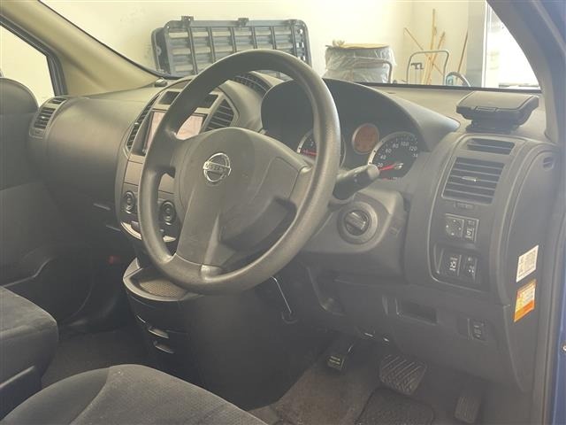Nissan LAFESTA 2011 8270201-1