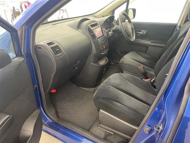 Nissan LAFESTA 2011 8270201-9