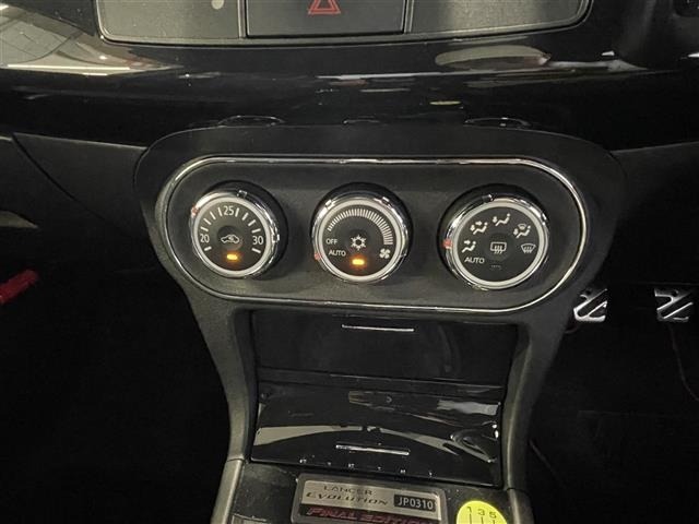 Mitsubishi LANCER 2015 8271733-6