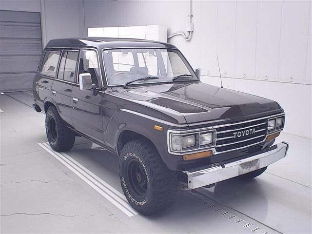 Toyota LAND CRUISER 1989 8272608-0