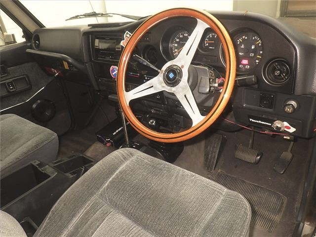 Toyota LAND CRUISER 1989 8272608-3