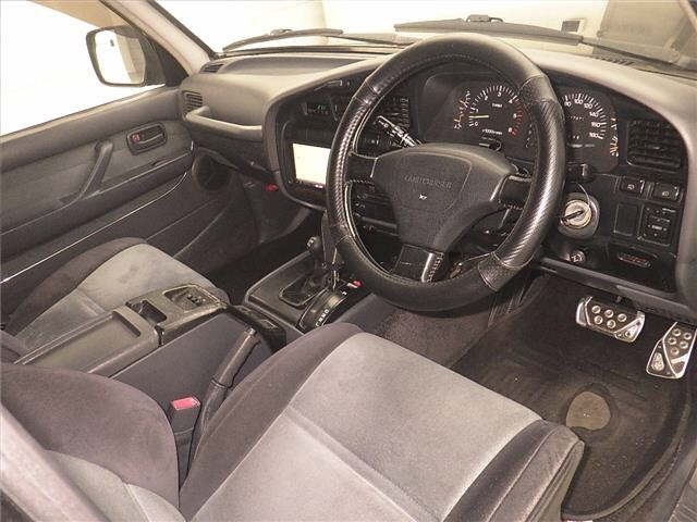 Toyota LAND CRUISER 1992 8272609-3