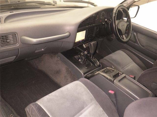Toyota LAND CRUISER 1992 8272609-4