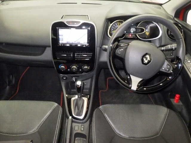 Renault LUTECIA 2016 8268383-3