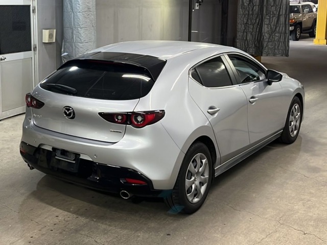 Mazda MAZDA3 2023 8272104-5