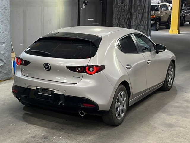 Mazda MAZDA3 2022 8272108-5