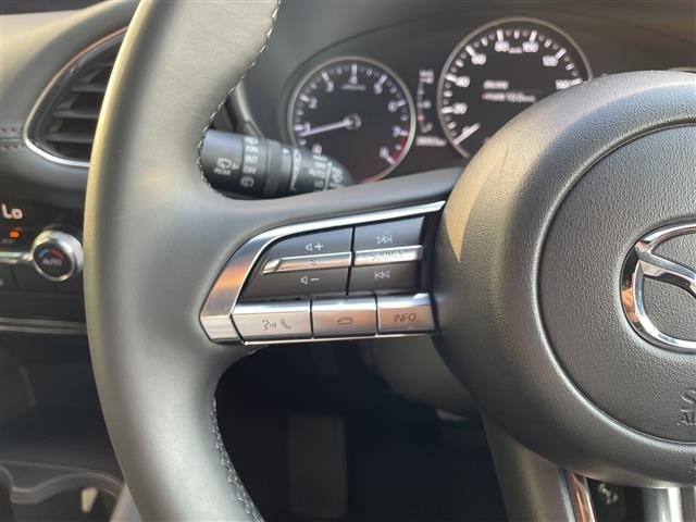 Mazda MAZDA3 2020 8272137-16