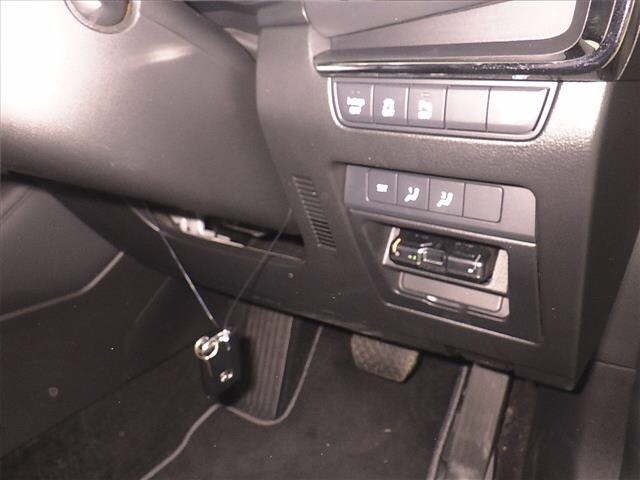 Mazda MAZDA3 2021 8272142-8