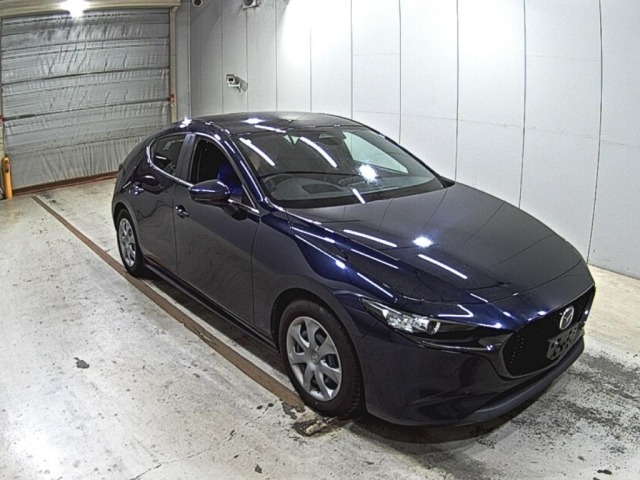 Mazda MAZDA3 2023 8272145-0