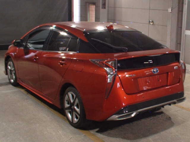 Toyota PRIUS 2015 8272232-1