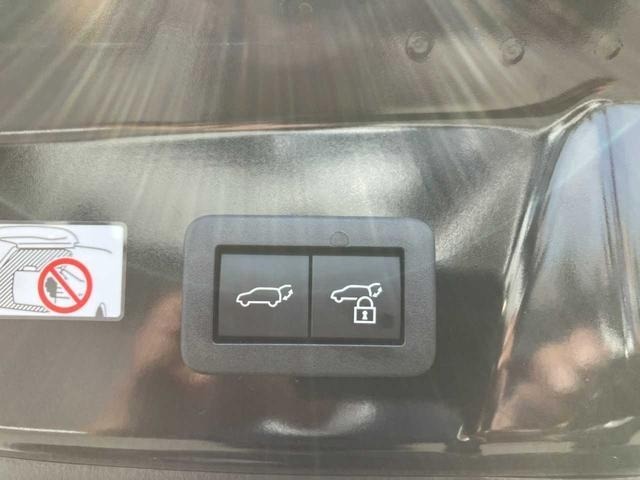 Toyota PRIUS 2023 8272233-15