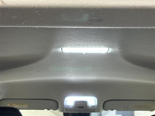 Toyota PRIUS 2016 8272299-13