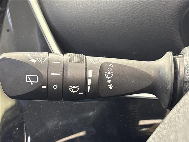 Toyota PRIUS 2016 8272299-2