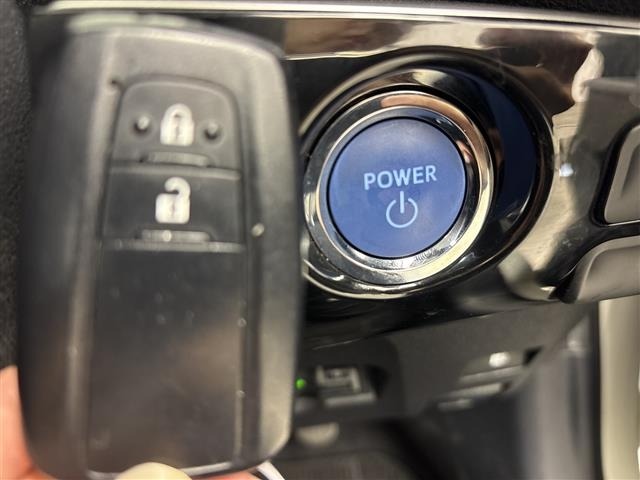 Toyota PRIUS 2016 8272299-9