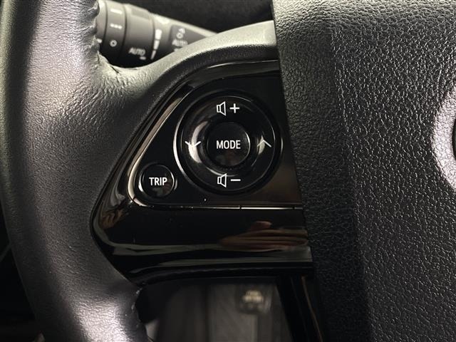 Toyota PRIUS 2017 8272304-19