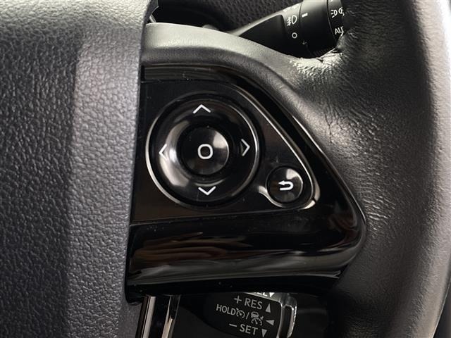 Toyota PRIUS 2017 8272304-21