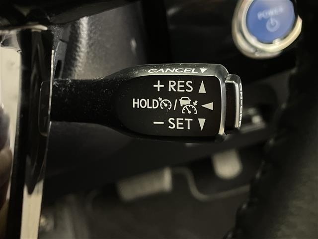 Toyota PRIUS 2017 8272304-5