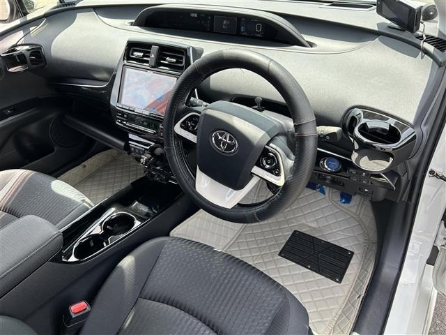 Toyota PRIUS 2016 8272305-9
