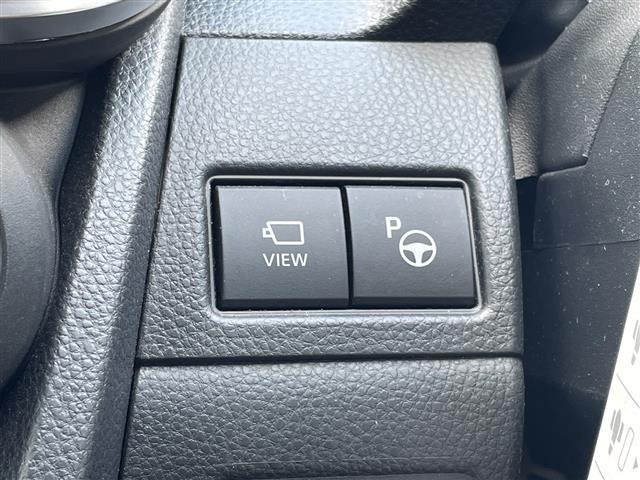 Toyota PRIUS 2024 8272307-12
