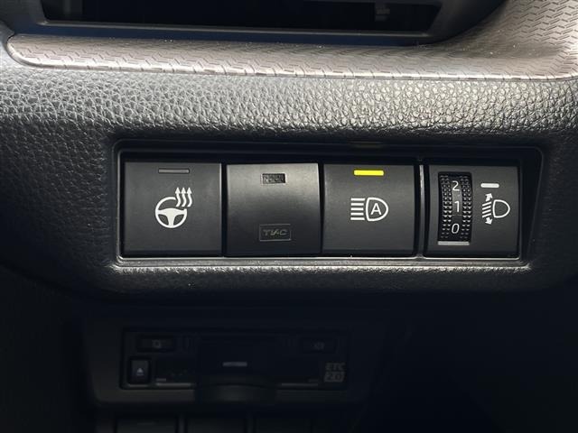 Toyota PRIUS 2024 8272307-20