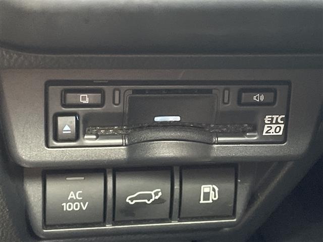 Toyota PRIUS 2024 8272307-22