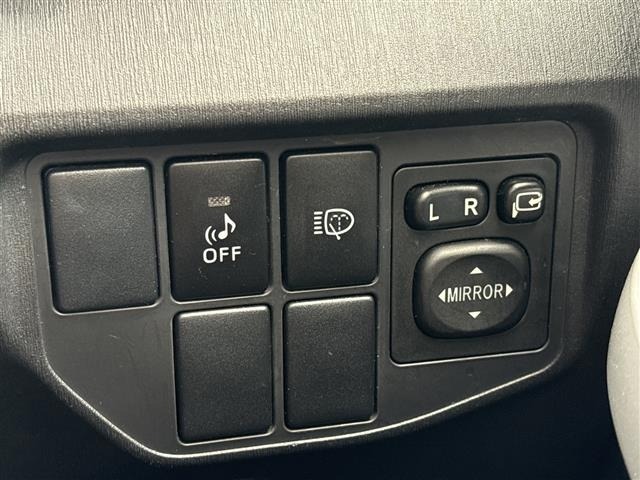 Toyota PRIUS 2013 8272312-7