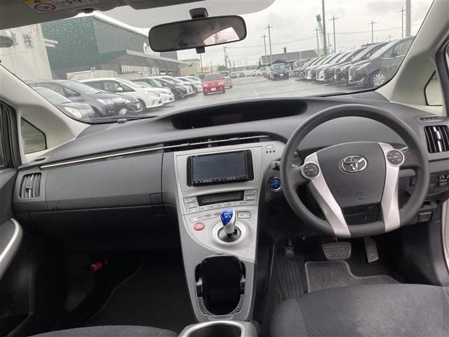 Toyota PRIUS 2013 8272314-2