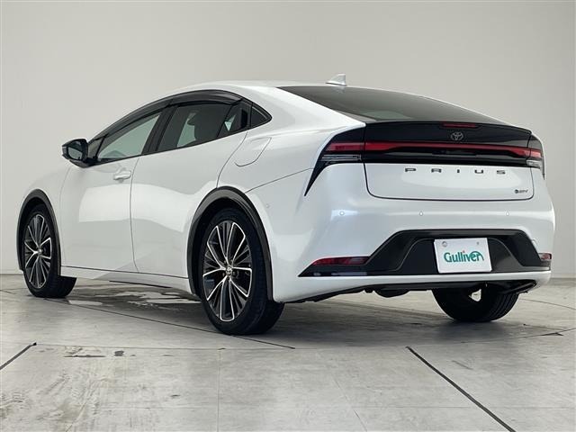 Toyota PRIUS 2023 8272315-4