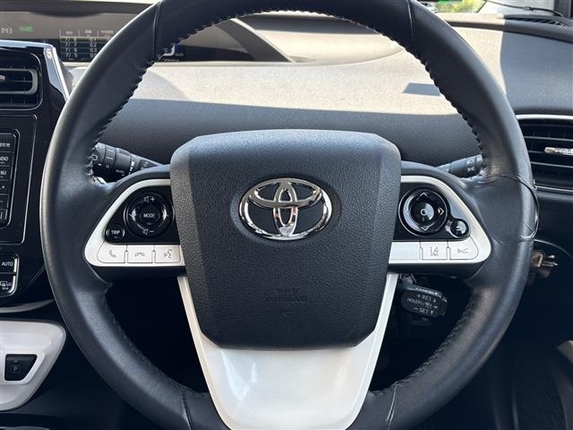 Toyota PRIUS 2018 8272318-17