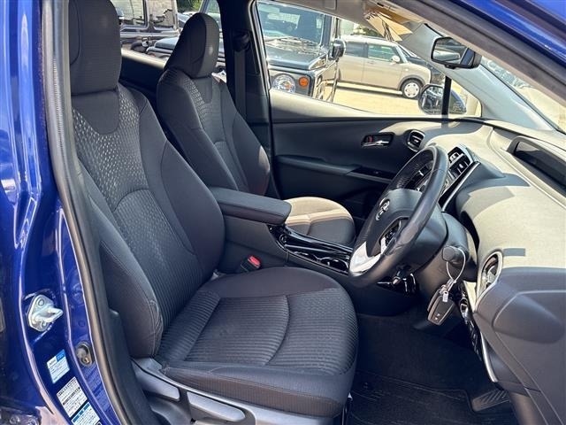 Toyota PRIUS 2018 8272318-18