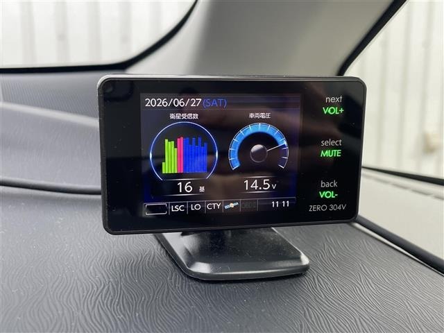 Toyota PRIUS 2014 8272320-11
